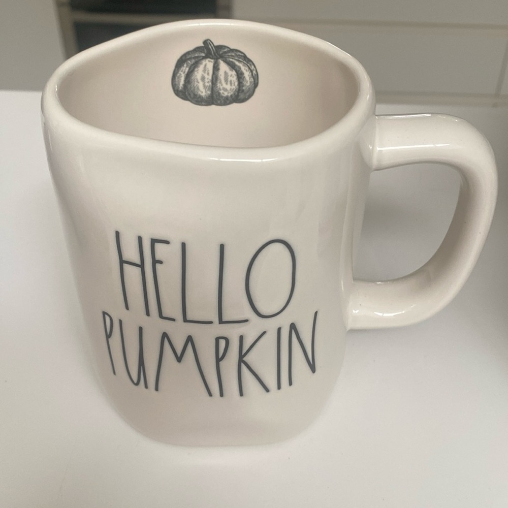Rae Dunn Hello Pumpkin autumn Halloween mug, NWOT